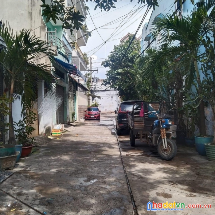 Siêu rẻ bình tân, lô góc hương lộ 2, hẻm xe hơi 6m, 109m2 chỉ 5.8 tỷ, gần bệnh viện bình tân.