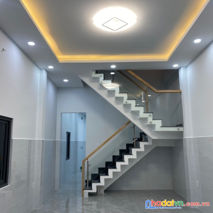 Bán nhà mới đẹp hxh thông số vàng 4 x 16 công nhận đủ tân phú 5  tỷ 3