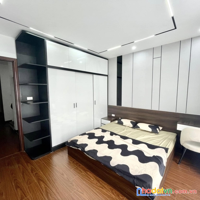 Đê la thành nhà ở ngay gần ô tô 35m 4ty6