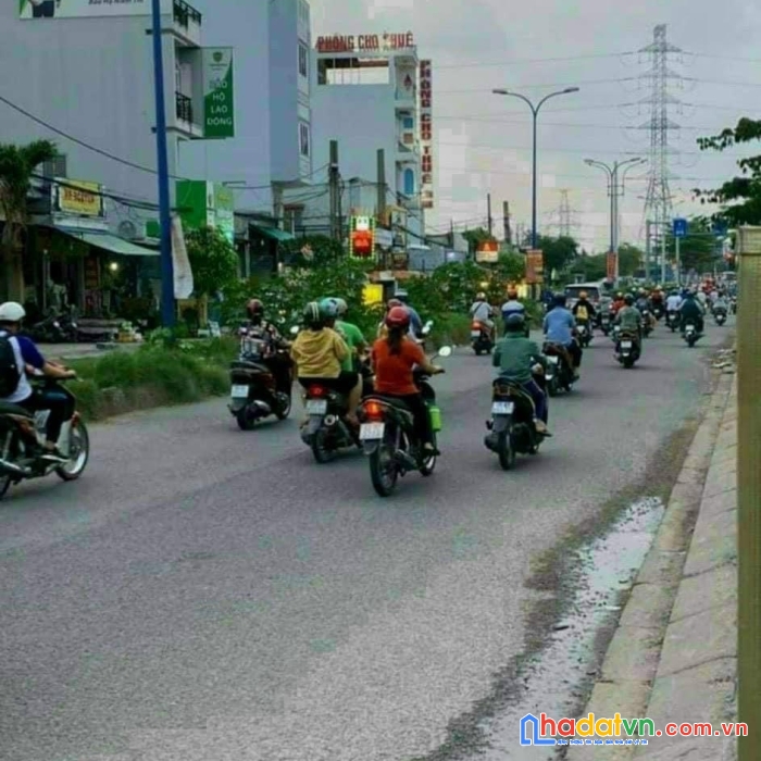 Chính chủ bán nhà mặt tiền đường 2 chiều đường số 18, bhh, 5 tầng, 85m2 chỉ 10.68 tỷ