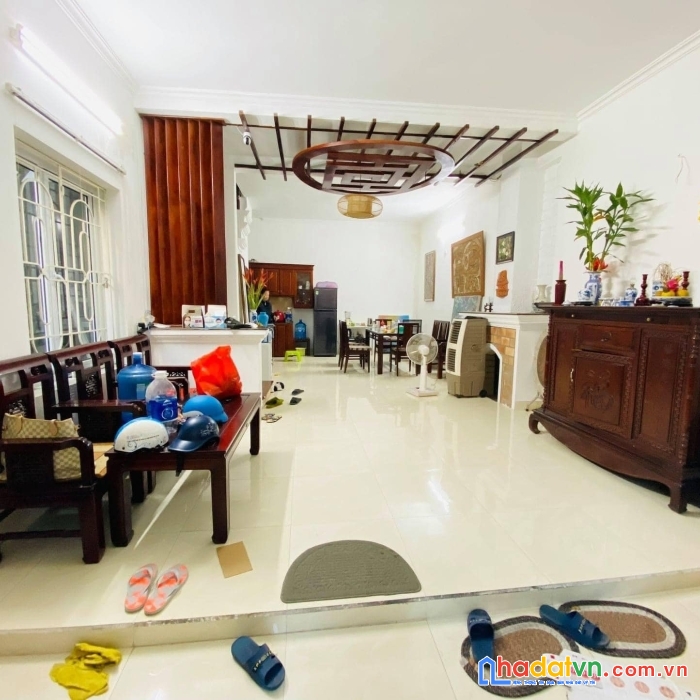 Hơn 6 tỷsở hữu ngay  nhà đẹp phố hoàng hoa thám, ba đình, gần phố, ô tô đỗ gần, tương lai mặt phố