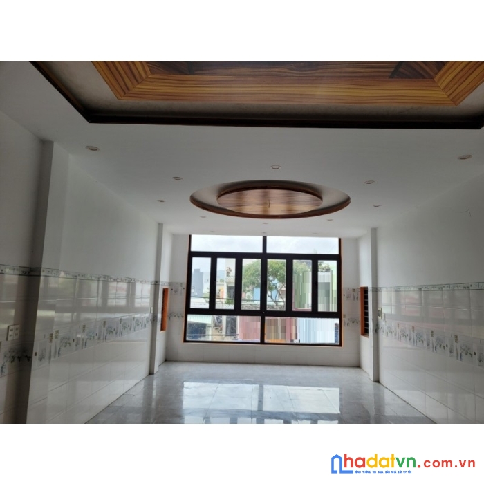 Nhà mặt tiền tôn đức thắng 145m2, ngang 5.3m, 3 tầng, kiên cố, kd, 9.2 tỷ