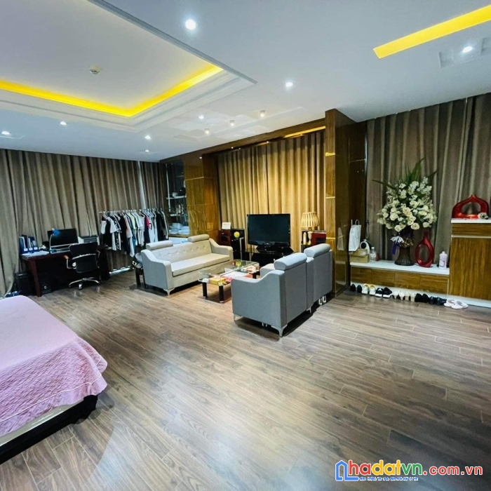 Bán nhà mặt phố trúc bạch, view hồ 150m, 7 tầng,vỉa hè rộng, kd đỉnh, nhỉnh 40 tỷ