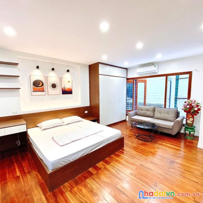 Bán nhà khu ngọc hà, ba đình. 50m2 5t. mt 4m. 40m ra ô tô. ngõ thông. kd. thang máy. 8.8 tỷ