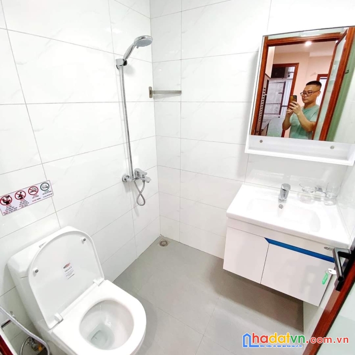 Bán nhà khu ngọc hà, ba đình. 50m2 5t. mt 4m. 40m ra ô tô. ngõ thông. kd. thang máy. 8.8 tỷ