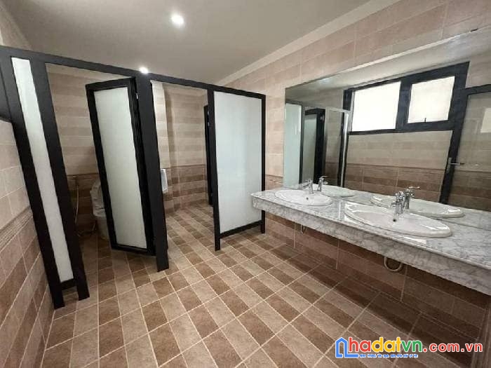 Bán tòa vp mặt phố trần kim xuyến, cầu giấy 46m 8t mt6.6m. vỉa hè 5m. kinh doanh. 26 tỷ