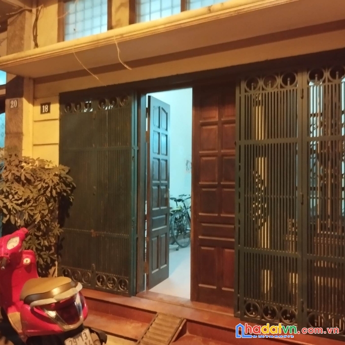 Bán nhà vị trí siêu đắc địa có 102 - nhà của cán bộ cao cấp - ở hay kinh doanh siêu đỉnh không