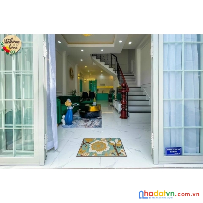 Nhà đường trần thị cờ, full nội thất, 4x10, 3 tầng, hẻm xe hơi