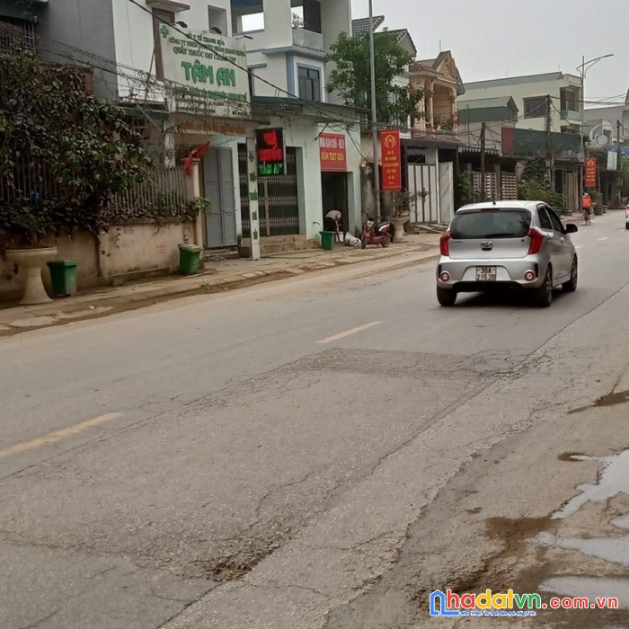 Nhà chính chủ - vị trí đẹp - giá rẻ nhất khu vực thị trấn rừng thông - đông sơn