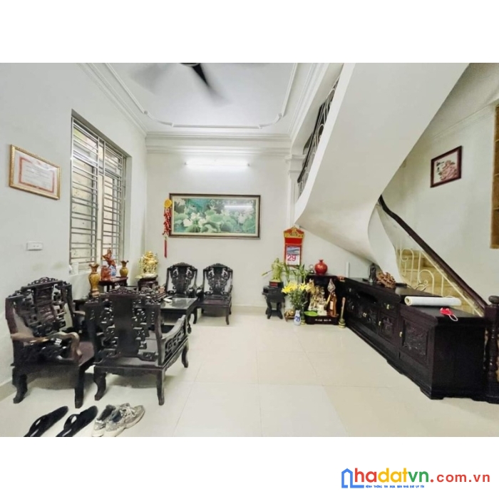 Bán nhà bạch mai hai bà trưng 40m2 x 3 tầng mt 4.6m giá 4 tỷ