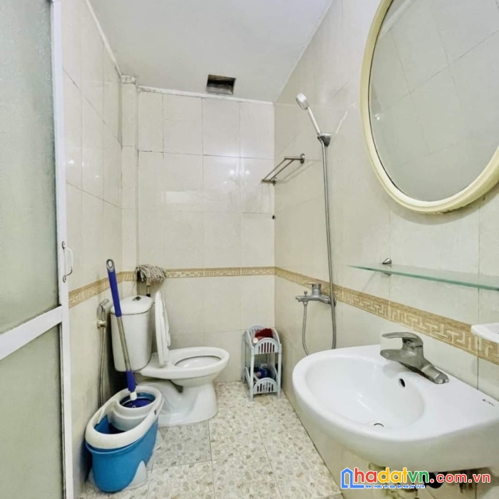 Bán nhà bạch mai hai bà trưng 40m2 x 3 tầng mt 4.6m giá 4 tỷ