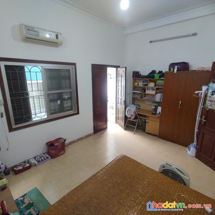 Bán nhà chính chủ tài chính 5 tỷ ở nam từ liêm nhà 46m2, 5 tầng dân tự xây, ngõ thông thoáng ở