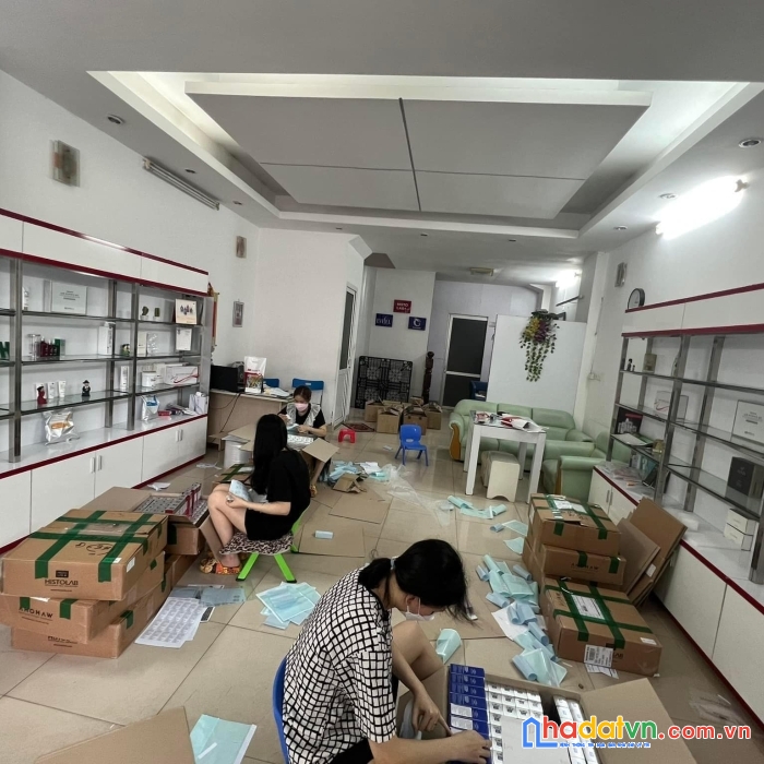 Bán nhà mặt phố trần kim xuyến 83m2 x 5 tầng kinh doanh bất chấp giá 44.5 tỷ