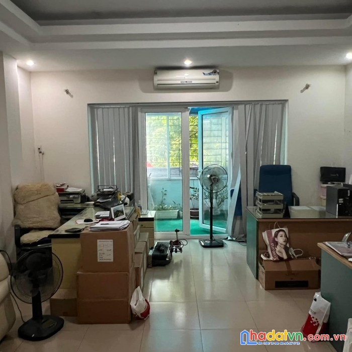 Bán nhà mặt phố trần kim xuyến 83m2 x 5 tầng kinh doanh bất chấp giá 44.5 tỷ