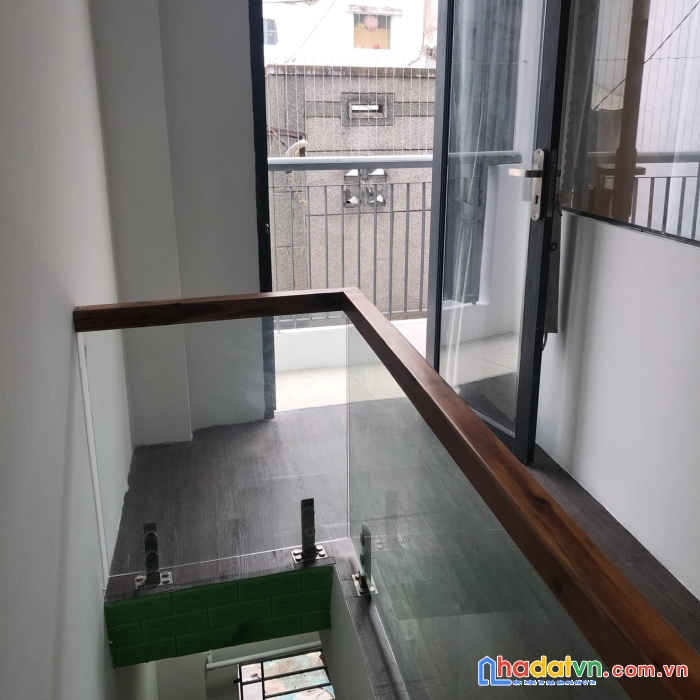 Nhà ngộp, đường cmt8, quận 10, gần công viên lê thị riêng, nhỉnh 4 tỷ