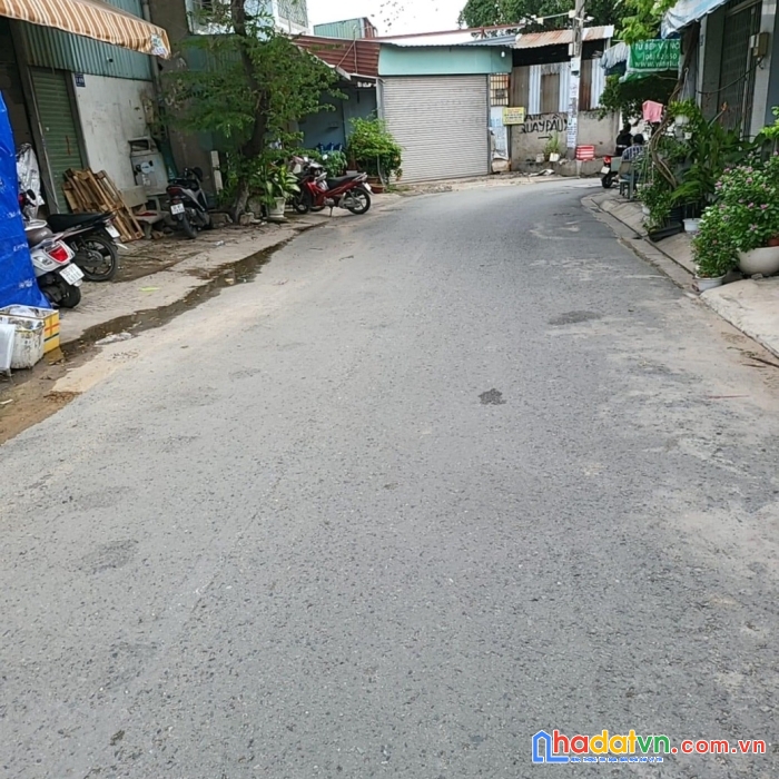 Bán nhà mặt tiền đường số 13, bhh, nhựa 7m, 110m2 chỉ 9 tỷ, ngay aeon tân phú