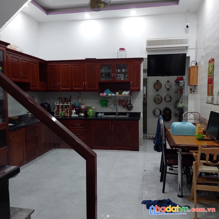 Giảm sâu...từ 5.8 tỷ còn 4.999 tỷ-nhà 3 tầng sát mặt tiền k.d vương
