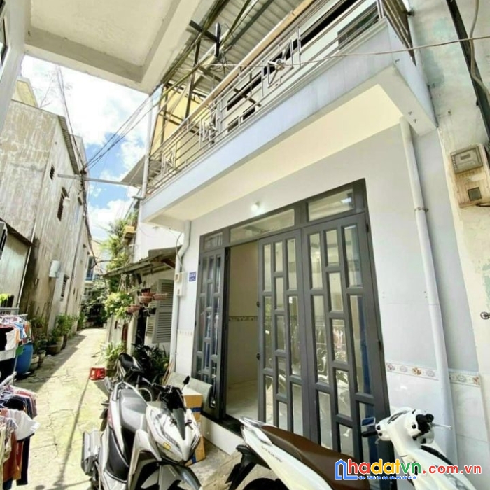 Bán nhà đường song hành, trung mỹ tây, ngay ngã tư an sương, shr