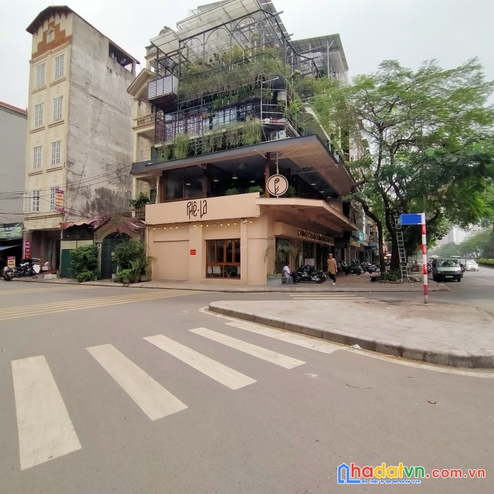 Nhà phố nguyễn văn cừ, đường 3 ôtô tránh, cách mặt phố 10m, dt65m2, nhỉnh 10 tỷ.