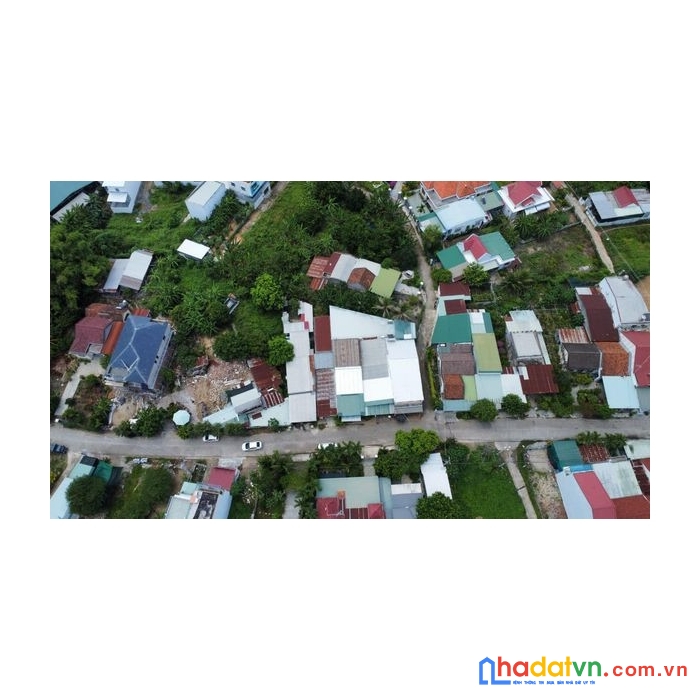 Mặt tiền đường huỳnh thúc kháng -  diên toàn diên khánh khu vực náo nhiệt