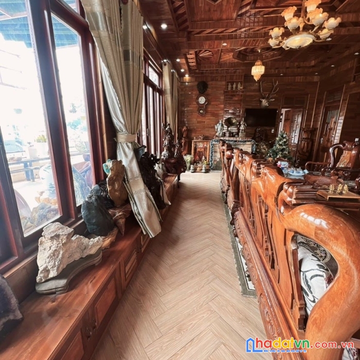 Cần bán gấp biệt thự ngay trung tâm đà lạt giá tốt !! đường lê hồng phong