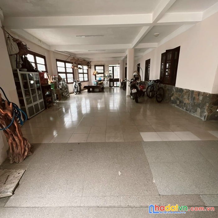 Cần bán gấp biệt thự ngay trung tâm đà lạt giá tốt !! đường lê hồng phong