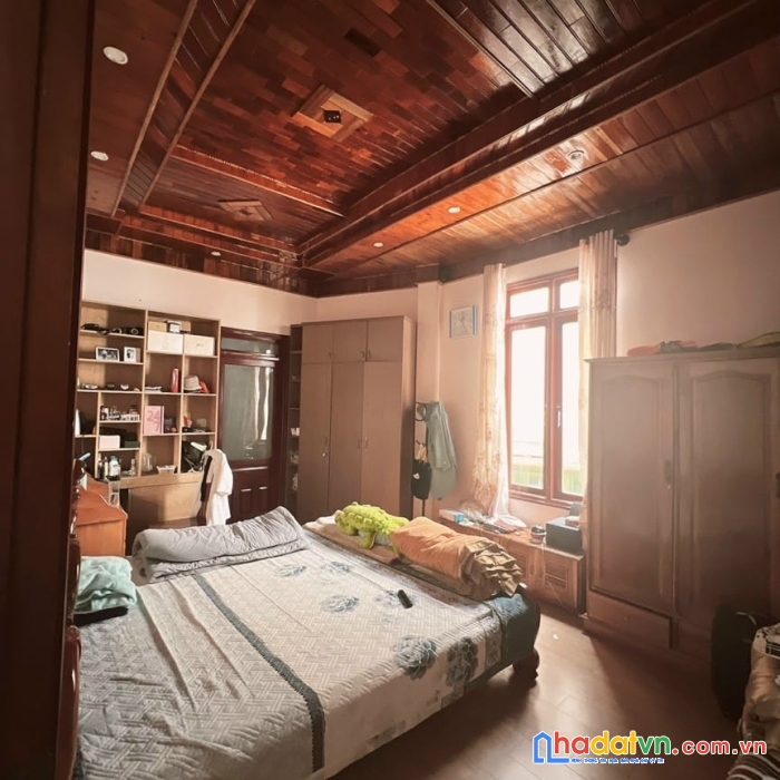 Cần bán gấp biệt thự ngay trung tâm đà lạt giá tốt !! đường lê hồng phong