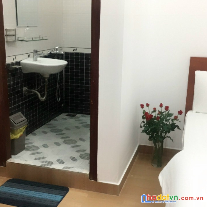 Bán gấp khách sạn kinh doanh mặt tiền đường lý tự trọng, p2, đà lạt giá 17 tỷ