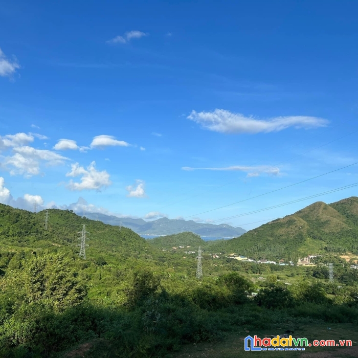 Cần bán 3,6ha (36,165,6m2) đất rừng sản xuất giáp nha trang chỉ 90.000 vnd/m2 sổ đỏ trao tay.