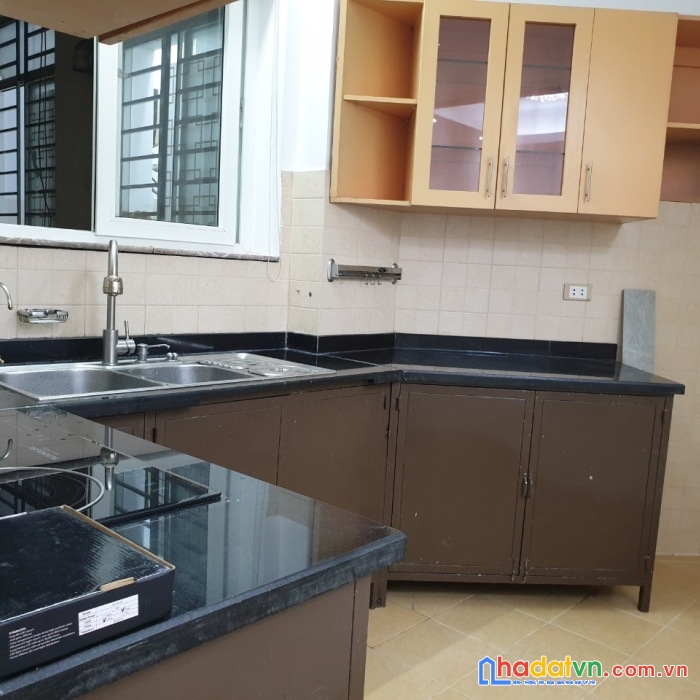 Chung cư đường mạc thái tổ, cầu giấy 65m2, 2.4 tỷ, 2pn, 2wc