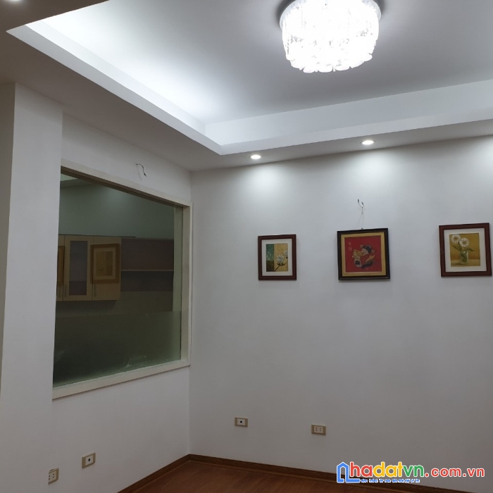 Chung cư đường mạc thái tổ, cầu giấy 65m2, 2.4 tỷ, 2pn, 2wc