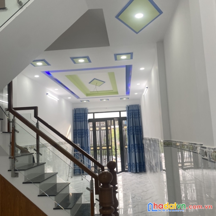 Bán nhà 1 sẹc ngắn đường bình thành 68m2 ,4 tầng nhỉnh 4 tỷ