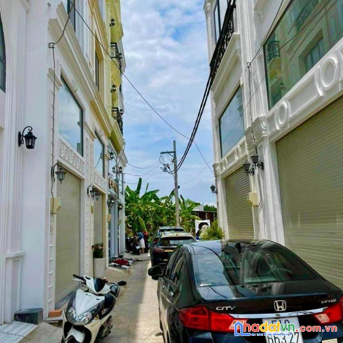 Nhà đẹp 4 tầng  nhà đồng bộ , ô tô ngủ trong nhà, full nội thất cao cấp ,huỳnh tấn phát p phú mỹ q7