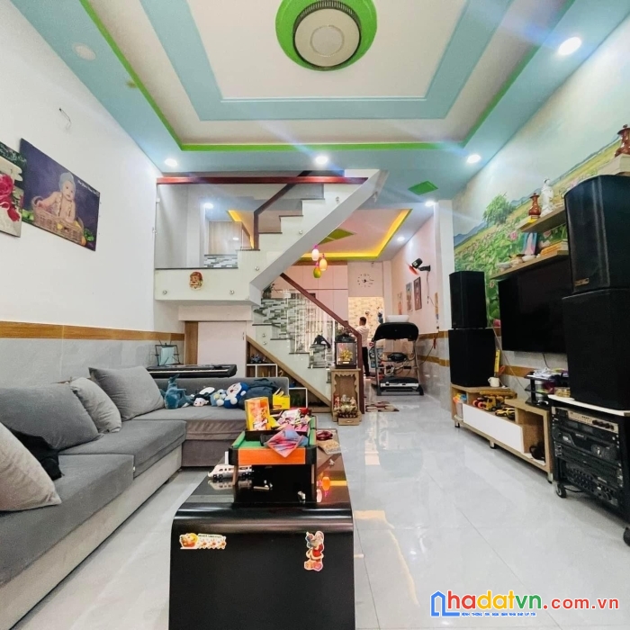 Bán nhà hẻm 3m thông ra chợ, dân trí an ninh, lê văn sỹ, q3, 4 tầng, 3.7m*11.5m, chỉ 6.5 tỷ