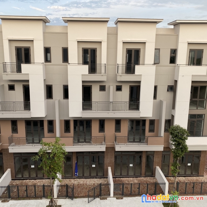 Bán shophouse 4 tầng kđt kim cương centa diamond