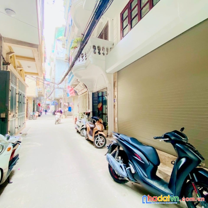Mặt ngõ thông - ôtô - kinh doanh buôn bán mở văn phòng đều đẹp chỉ 20m ra mặt phố - dt:34m2 5 tầng