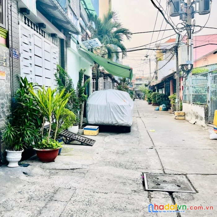 Chính chủ cần bán nhà 3 tầng đường thạch lam, hẻm ô tô 7 chỗ, 58m2 chỉ 6.3 tỷ