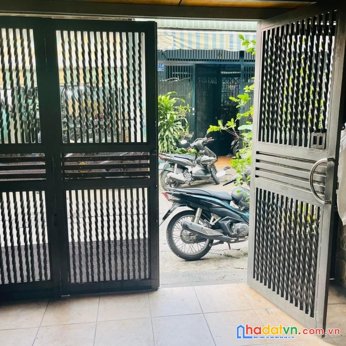 Chính chủ cần bán nhà 3 tầng đường thạch lam, hẻm ô tô 7 chỗ, 58m2 chỉ 6.3 tỷ