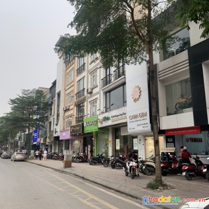 Cho thuê mặt bằng đường láng đống đa, thông sàn mặt tiền 4.5m giá 43tr
