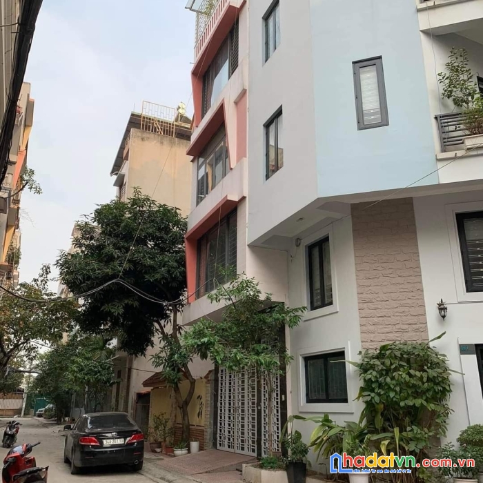 Siêu hiếm ngõ 106 hoàng quốc việt kinh doanh sầm uất, vỉa hè ô tô tránh  11 tỷ
