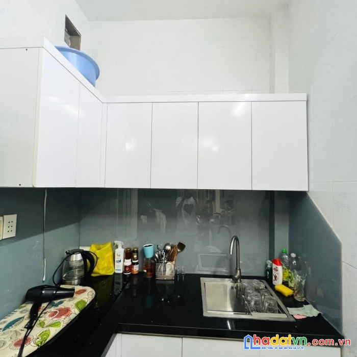 Hot - quận 11 bán gấp nhà hẻm xe hơi đỗ cửa - nhỉnh 3 tỷ xíu