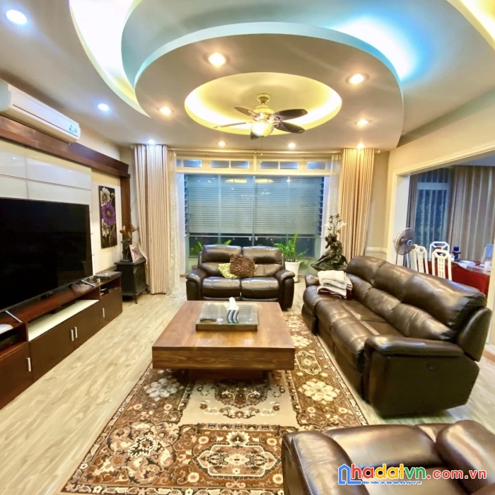 Bán nhà mặt phố nguyễn chí thanh - ba đình. vỉa hè kd sầm uất. dt 55m2. 5 tầng. giá 25 tỷ