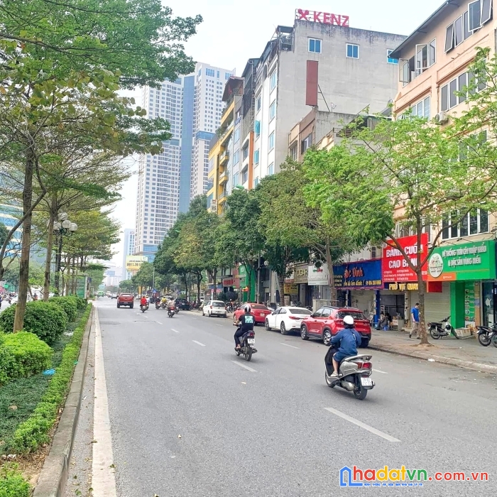 Bán nhà mặt phố giảng võ diện tích 89m2 mặt tiền rộng - có vỉa hè 0918086689