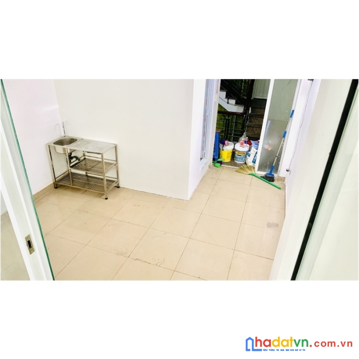 Chdv mặt tiền lê văn quới, dt phòng 40m2.