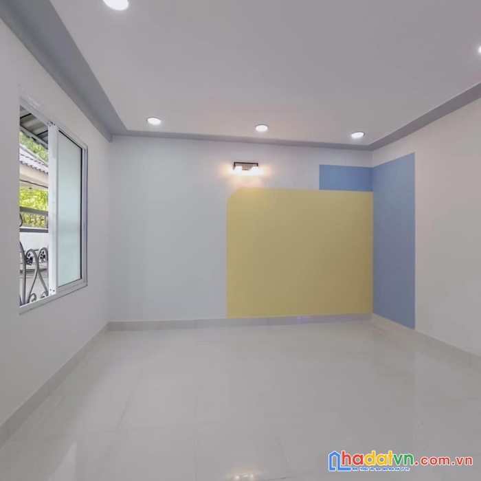 Chỉ 2.4 tỷ - 3 tầng - 16m2 - dương văn dương-tân phú