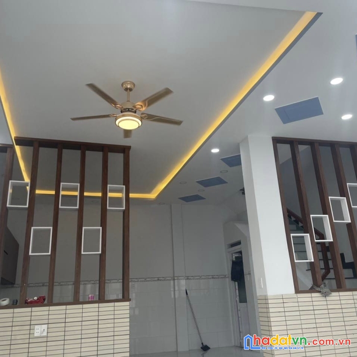 Nhà đẹp nguyễn văn yến - dt 6.5x9m - khu phân lô - hẻm xe hơi