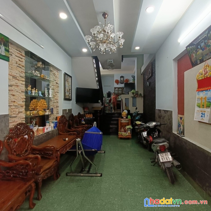 Chính chủ bán nhà 4 tầng mặt tiền đường đỗ thị tâm, nhựa 10m, 55m2 chỉ 9.5 tỷ, ngay sau lưng chợ