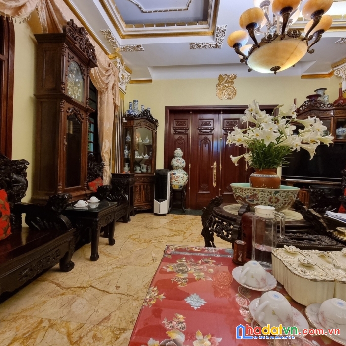 Biệt thự hồ tây 200m2 4t 22 tỷ, morning vào nhà, đẳng cấp thượng lưu. 0912288365