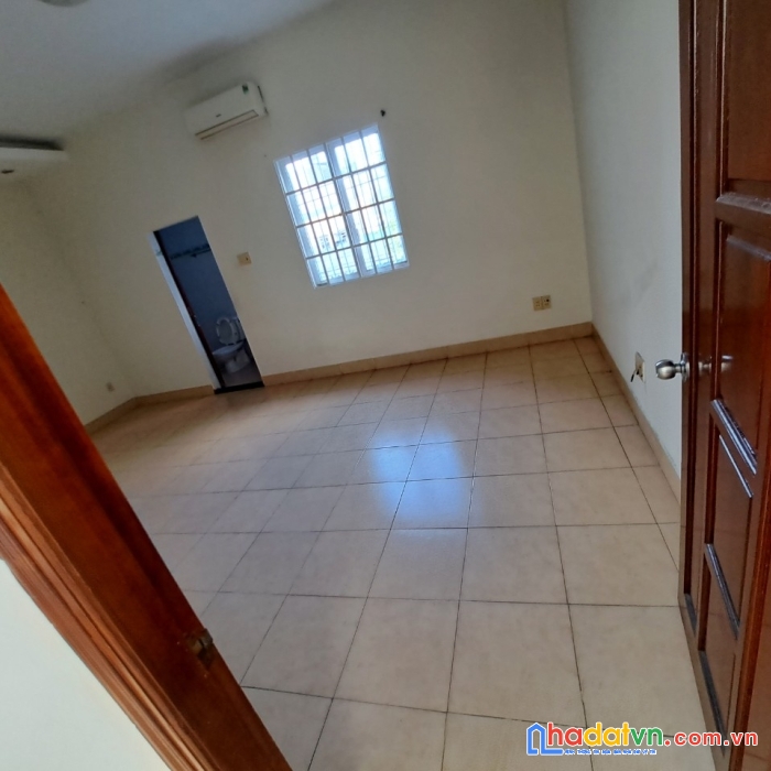 Bán nhà 1/ 30m đường đông hưng thuận 2, gần chợ cây sộp, 5,5x18m