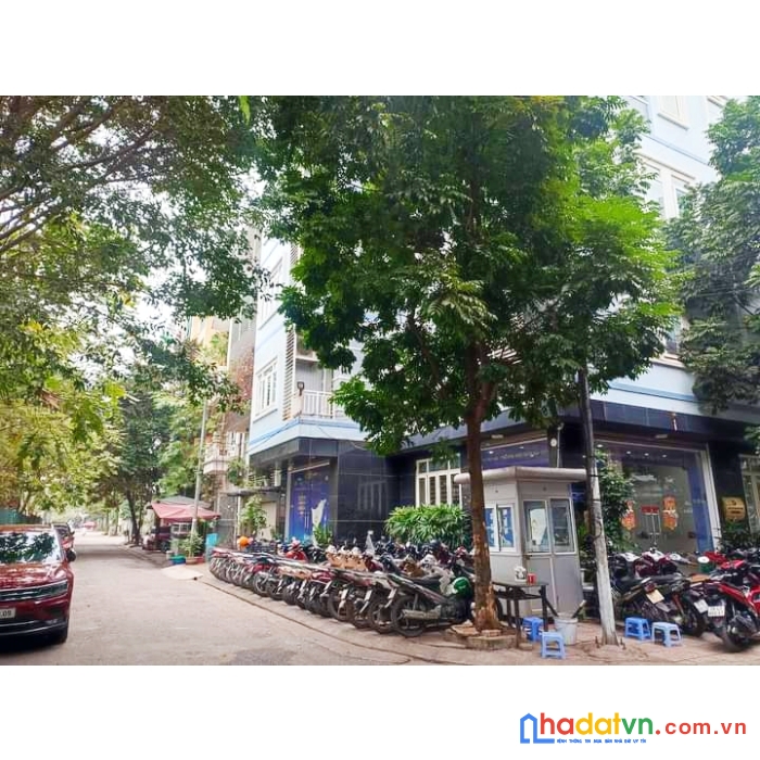 Lê văn lương, thanh xuân, dt 140m2 3 tầng, lô góc 2 mặt tiền ô tô tránh, tòa nhà, kinh doanh.